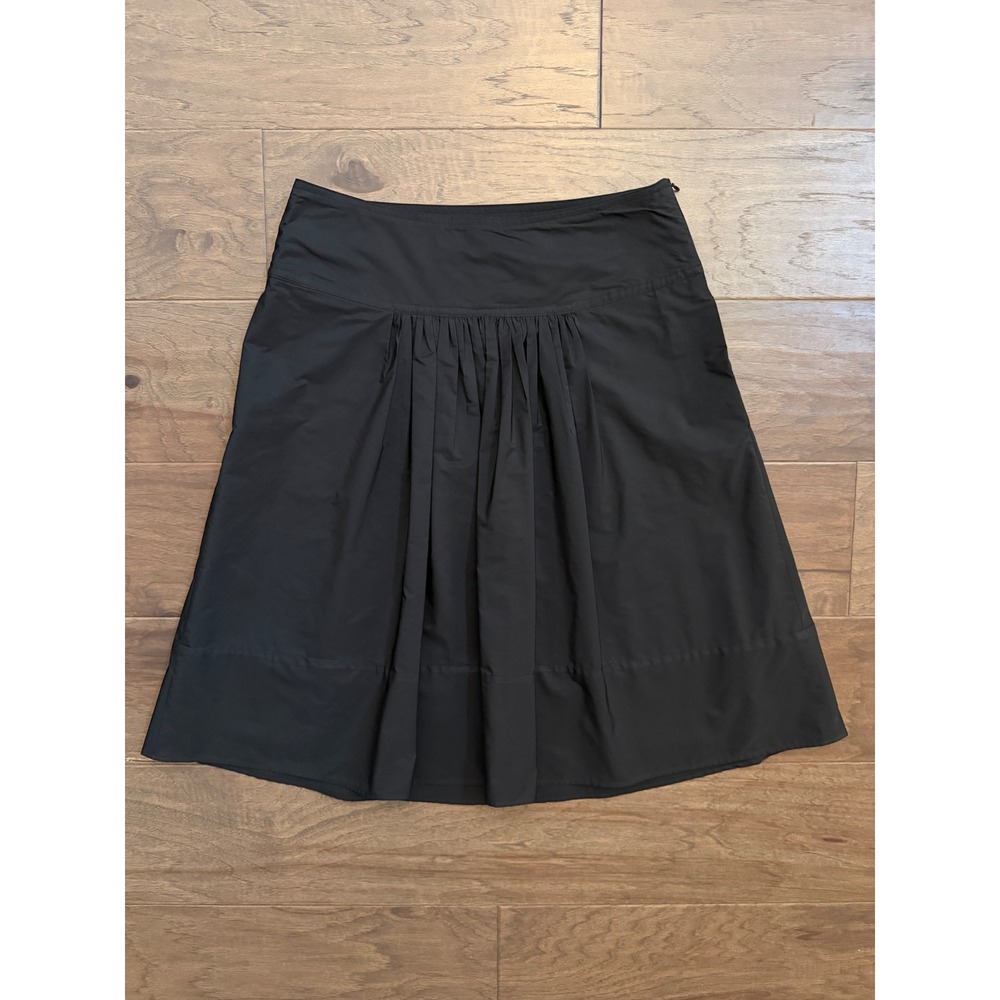 Burberry London Black Pleated Front A-Line Skirt Made in England Womens Size 4